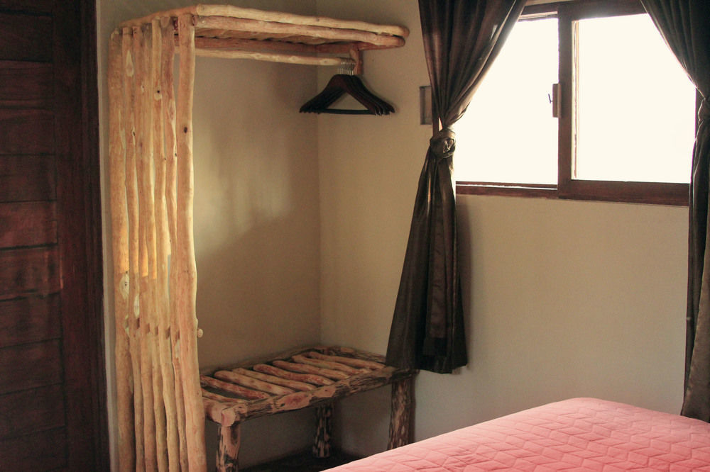 Gwango Heritage Resort Dete Екстериор снимка