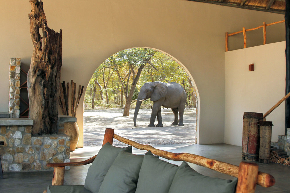 Gwango Heritage Resort Dete Екстериор снимка